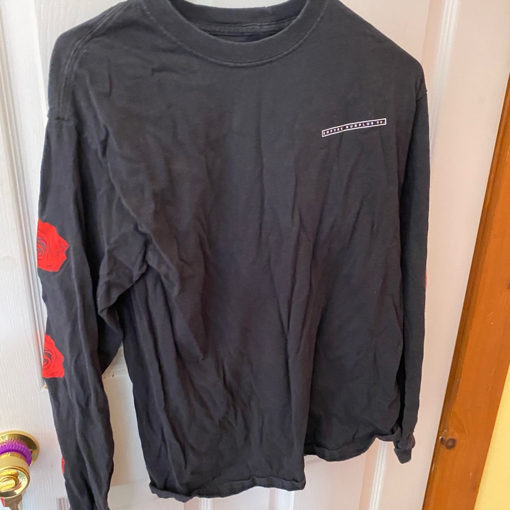 Long sleeve graphic